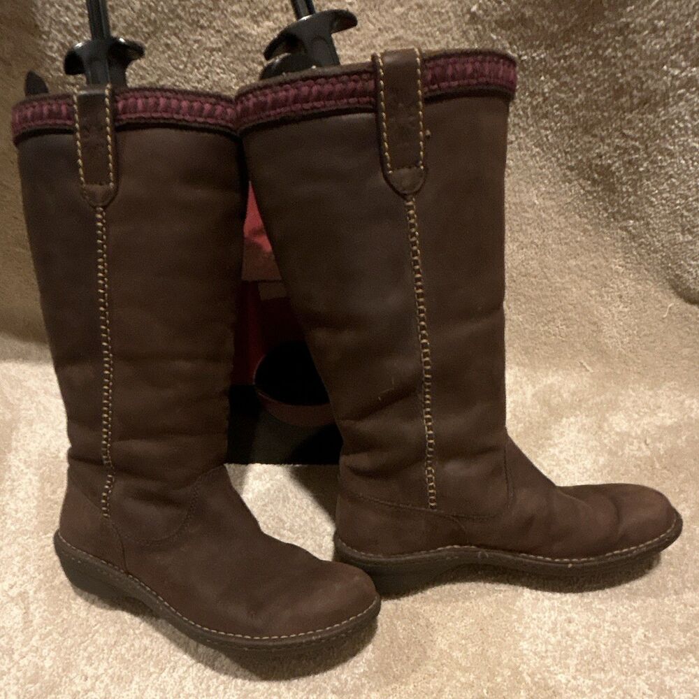 UGG Women's Brown Leather Knee High Pull On Round Toe Boots Rubber Sole Sz 9